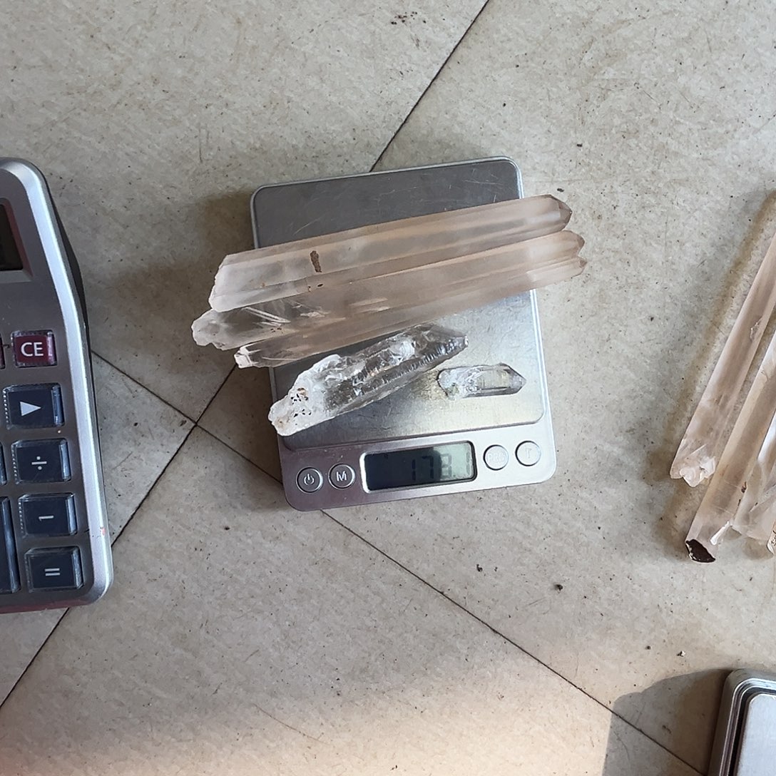 珠宝半成品水晶未镶嵌