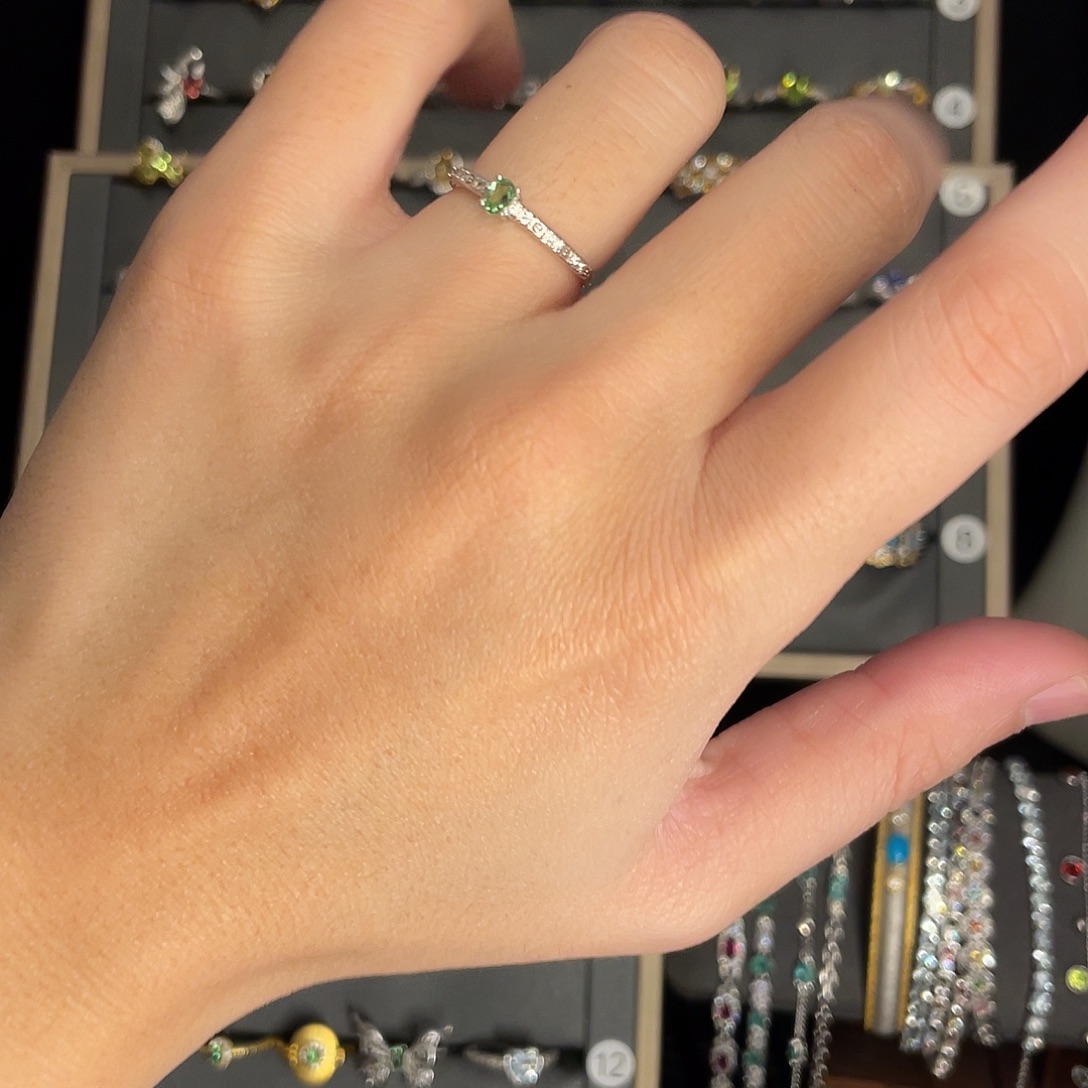 银S925镶嵌石榴石（沙弗莱）吊坠(不含链)