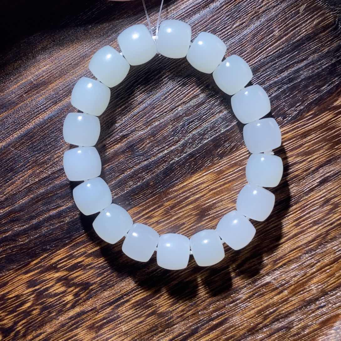 和田玉手串未镶嵌12m直切（微瑕）