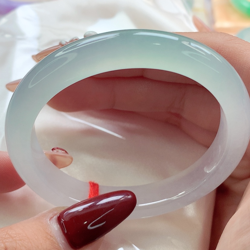 【闪购商品】翡翠手镯（贵妃镯）未镶嵌师妹