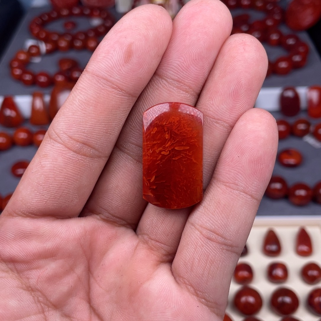 笑***嘻南红玛瑙未镶嵌瓦西南红原矿无事牌