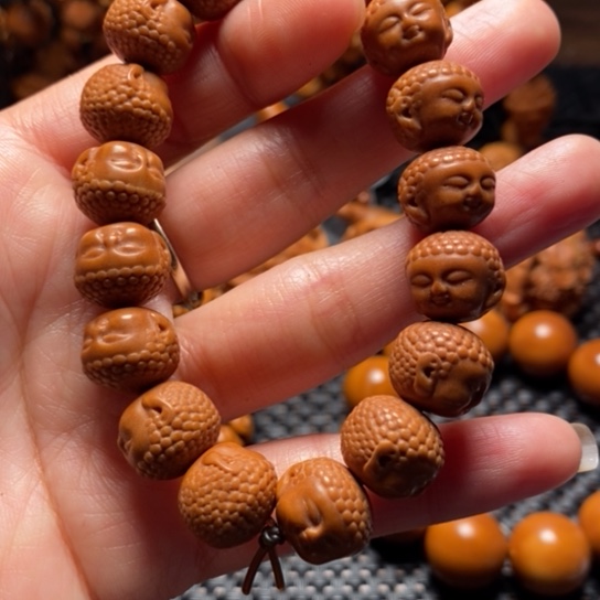 橄榄核吊坠猴头萌佛