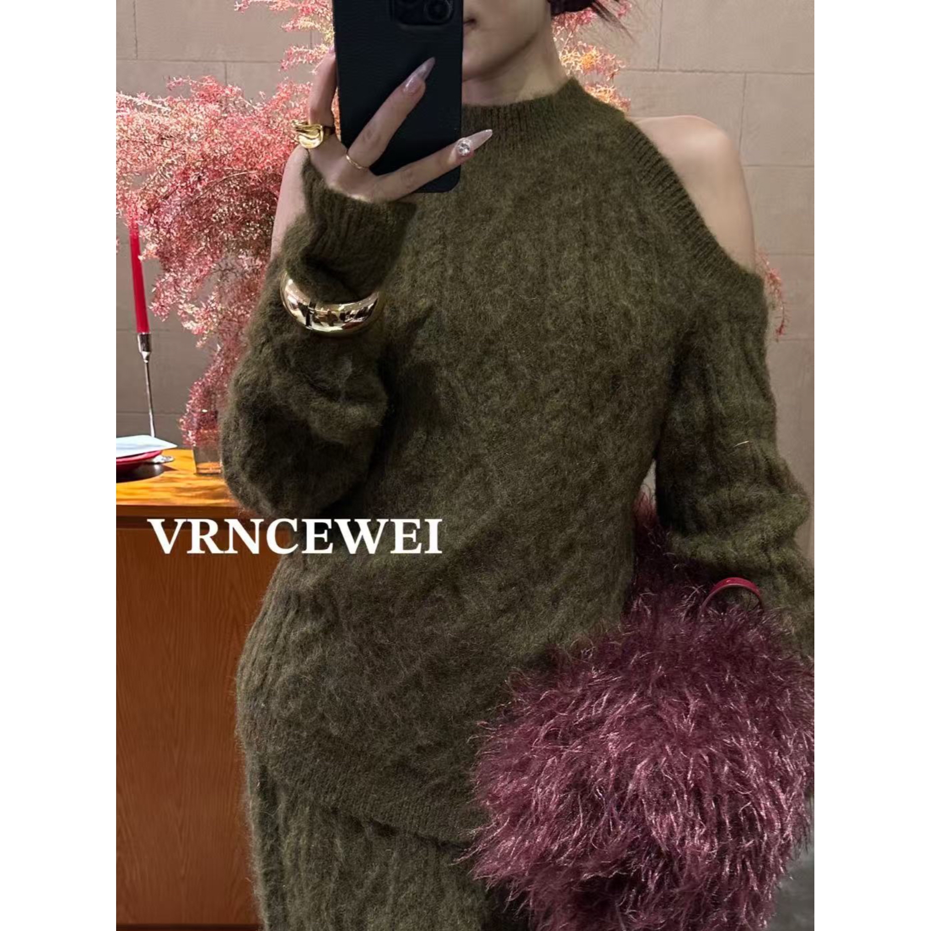 爱唯依（F）-露肩款！气质麻花圆领针织长袖毛衣（657R5300#）VRNCEWEI