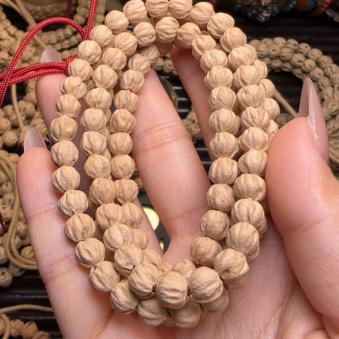 柏香籽/百香籽吊坠寻**任