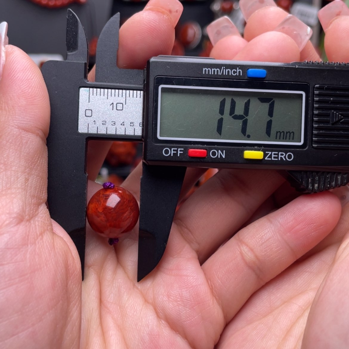 【闪购商品】南红玛瑙圆珠14.7未镶嵌蔡****）