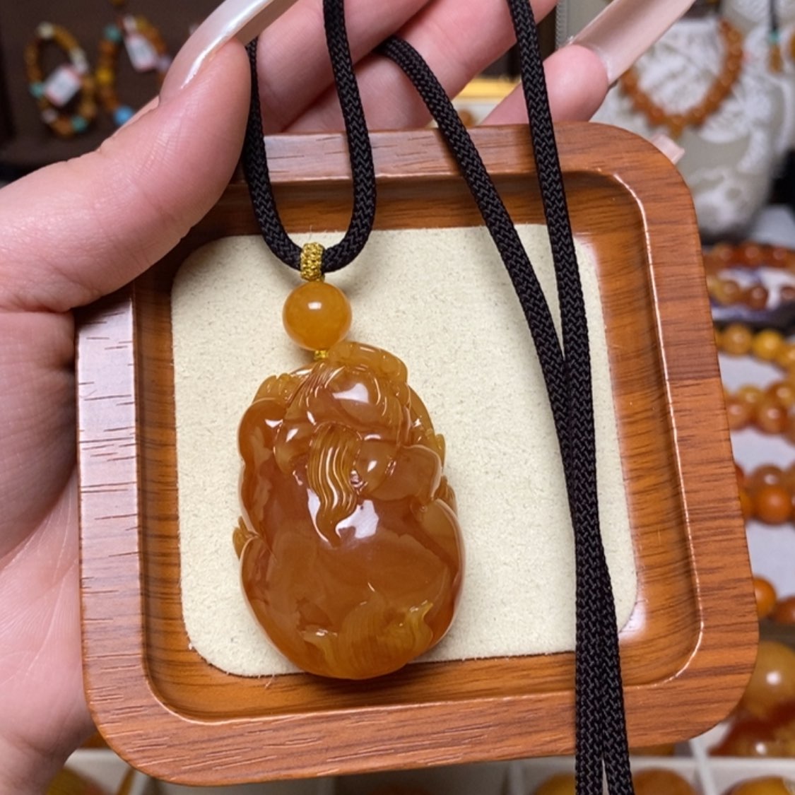 【闪购商品】蜜蜡颈饰未镶嵌小***i项链