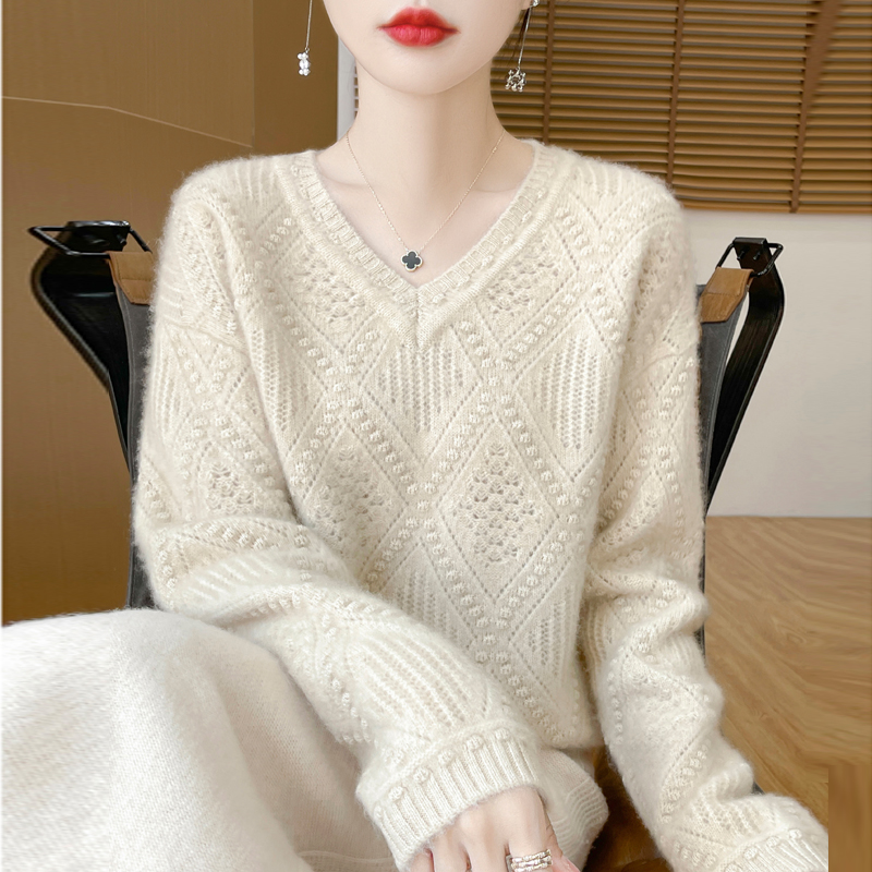 穿出高颜值~慵懒风钩花镂空V领羊毛衫女秋冬新款宽松显瘦套头上衣