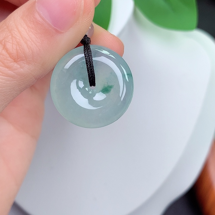 颈饰未镶嵌翡翠23.1-5.8mm