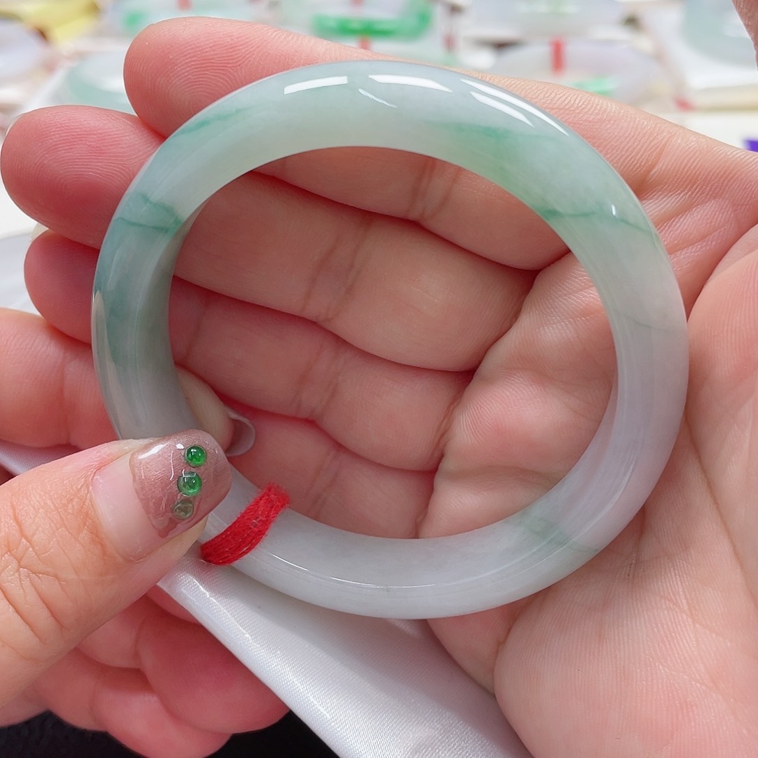 翡翠未镶嵌手镯缅甸翡翠手镯57圈