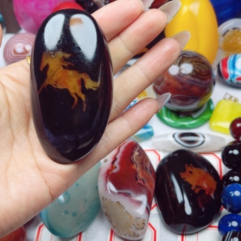 未镶嵌玛瑙/玉髓珠宝奇石