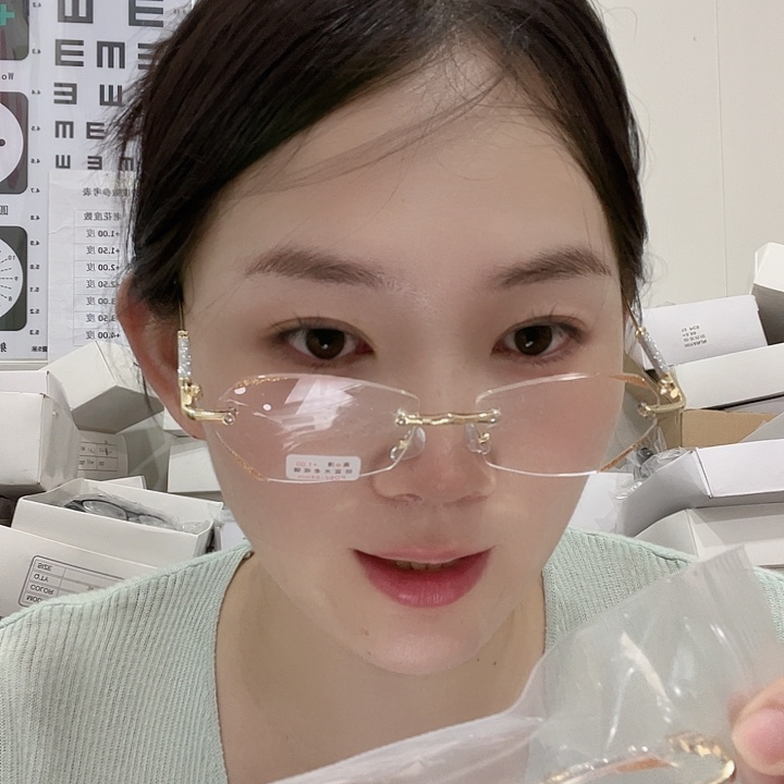 便携9.99两个维瑕疵老花镜