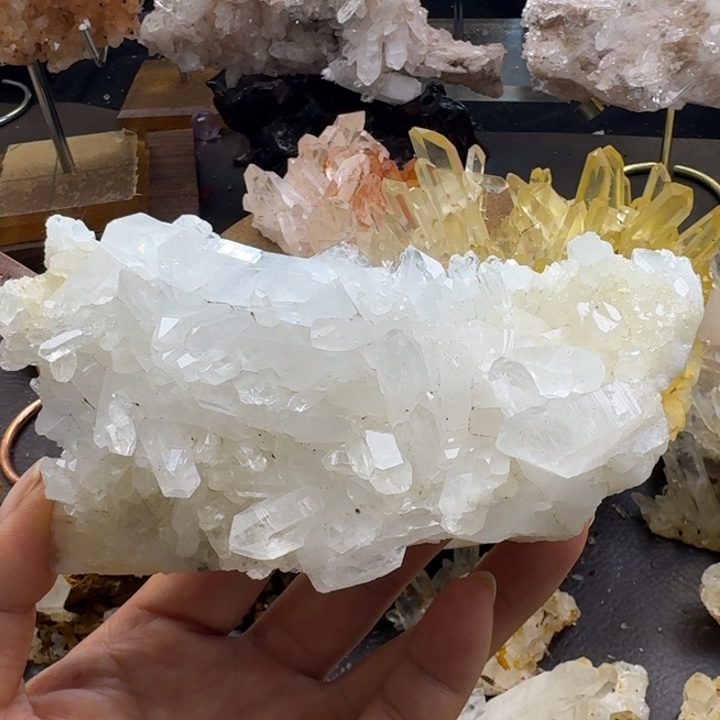 贵****珠宝半成品水晶未镶嵌