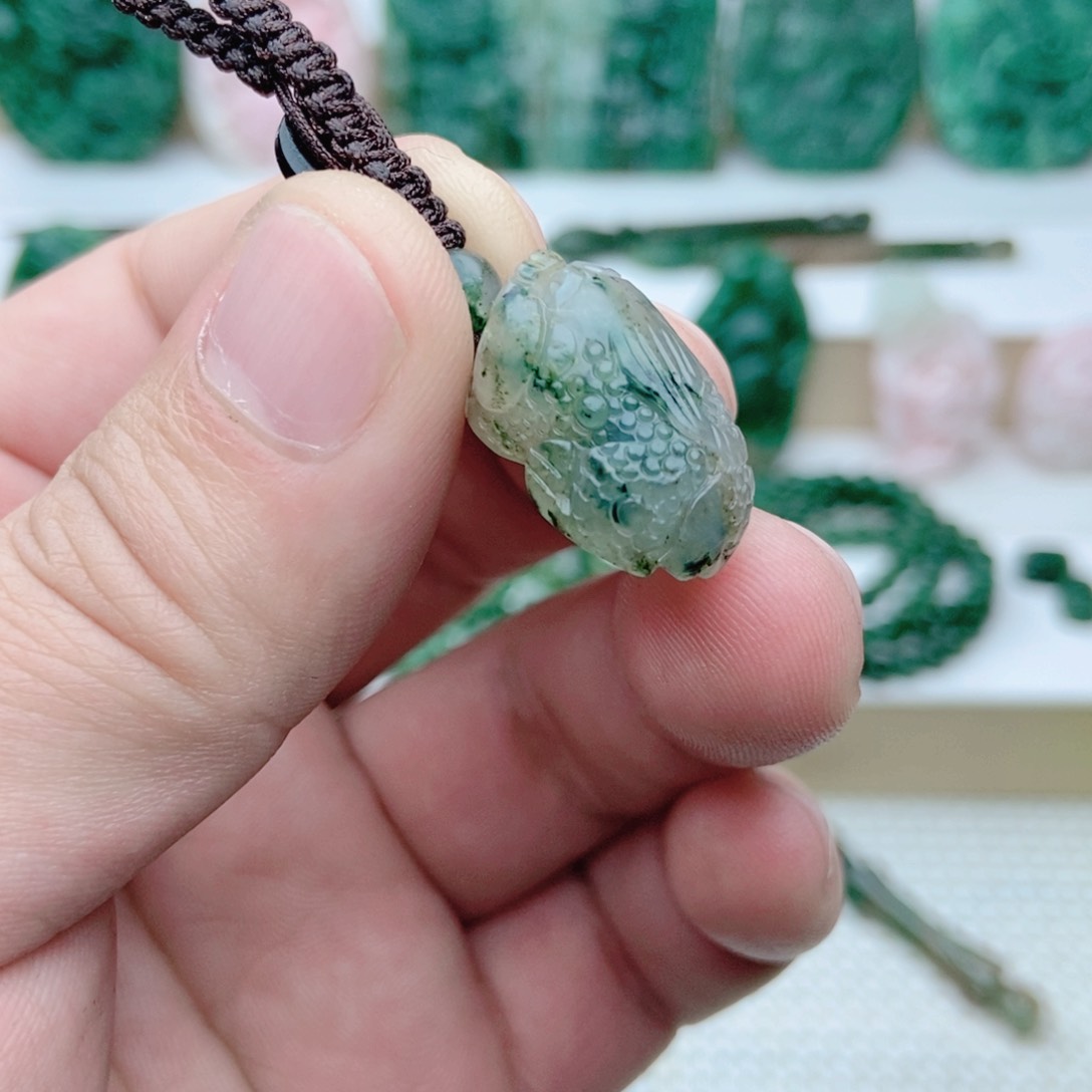 独山玉挂件未镶嵌