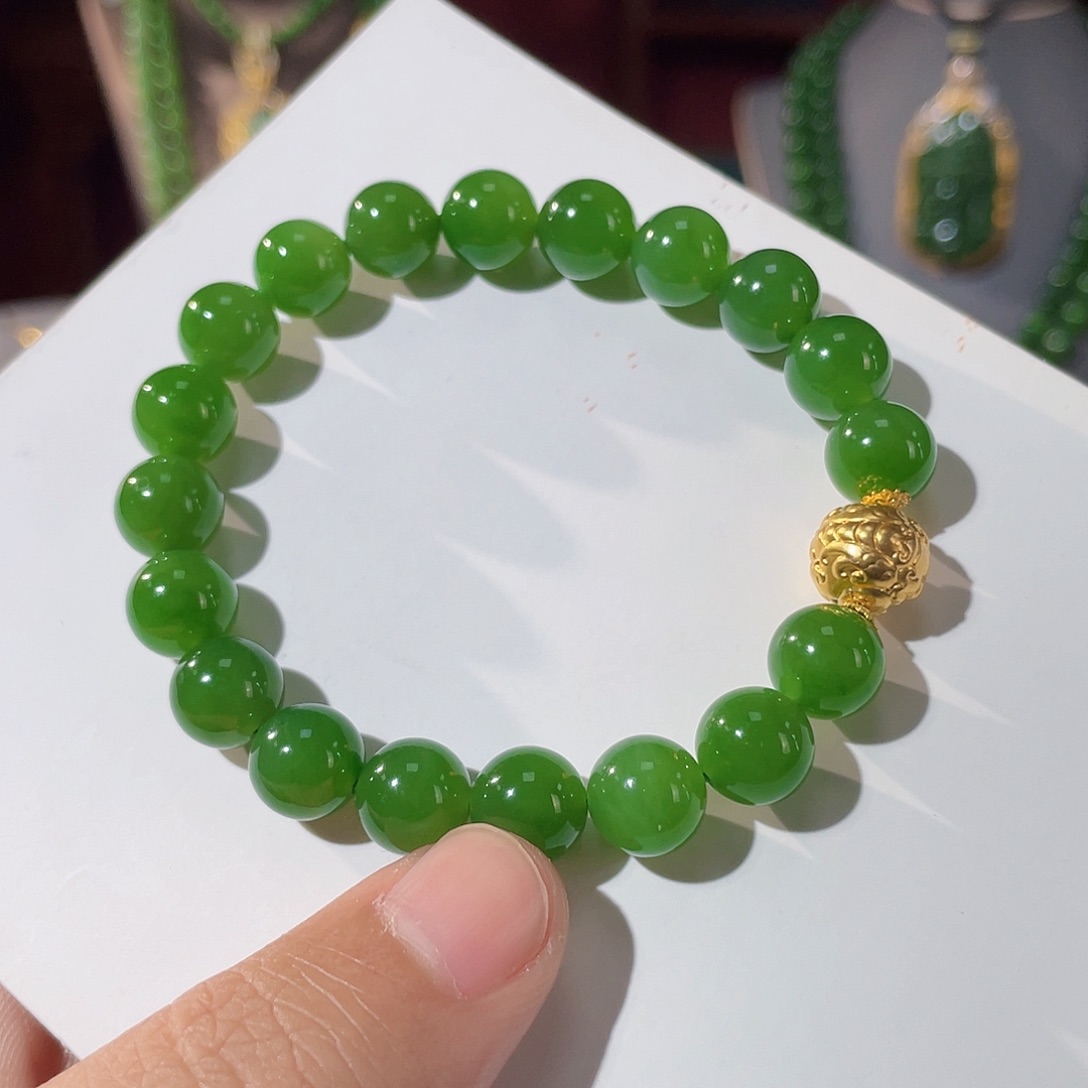 和田玉（碧玉）吊坠18K金镶嵌