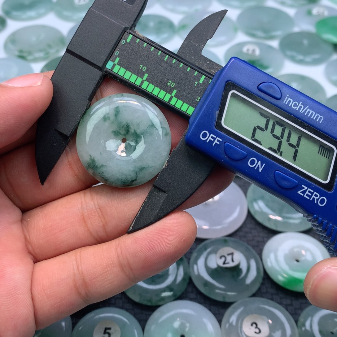 翡翠未镶嵌颈饰缅甸天然A货翡翠