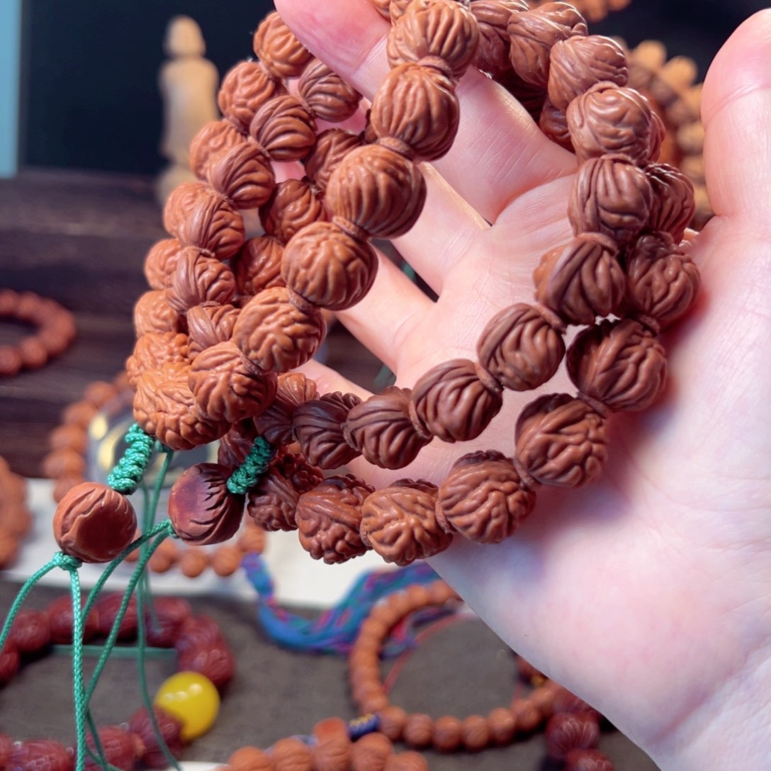 【闪购商品】桃核吊坠16野生红魔