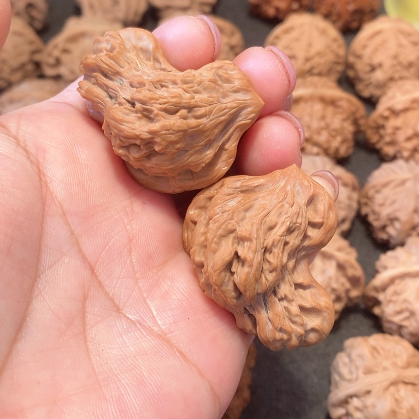 【闪购商品】藤艺吊坠文玩核桃虎头小鸟