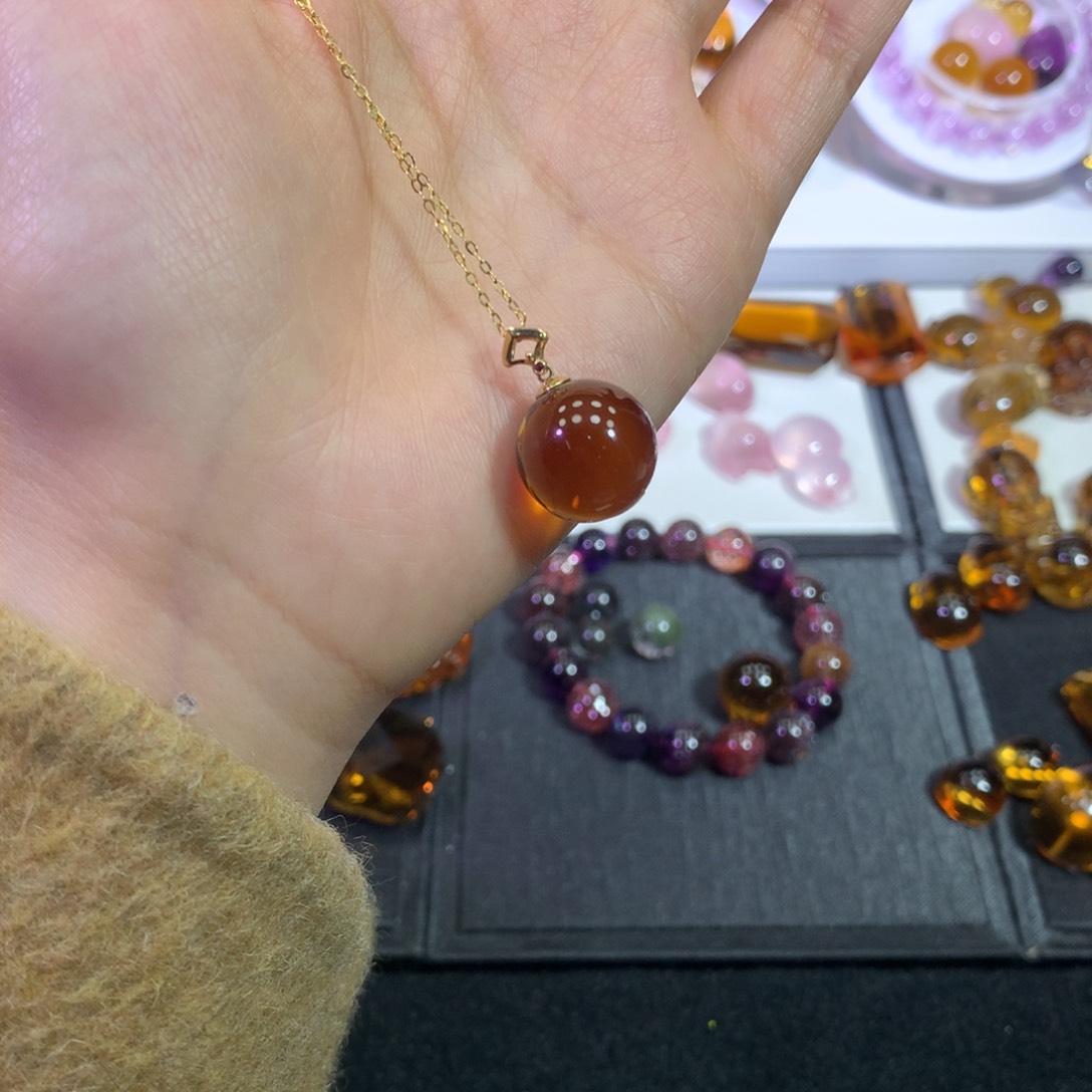 水晶颈饰18K金镶嵌天然