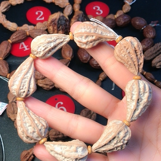 文玩核桃手串小雪3