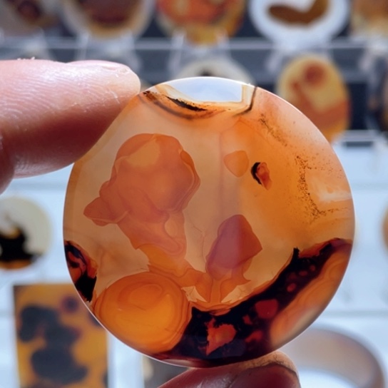 玛瑙/玉髓颈饰未镶嵌