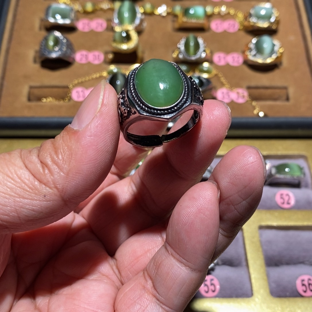 和田玉（碧玉）戒指未镶嵌