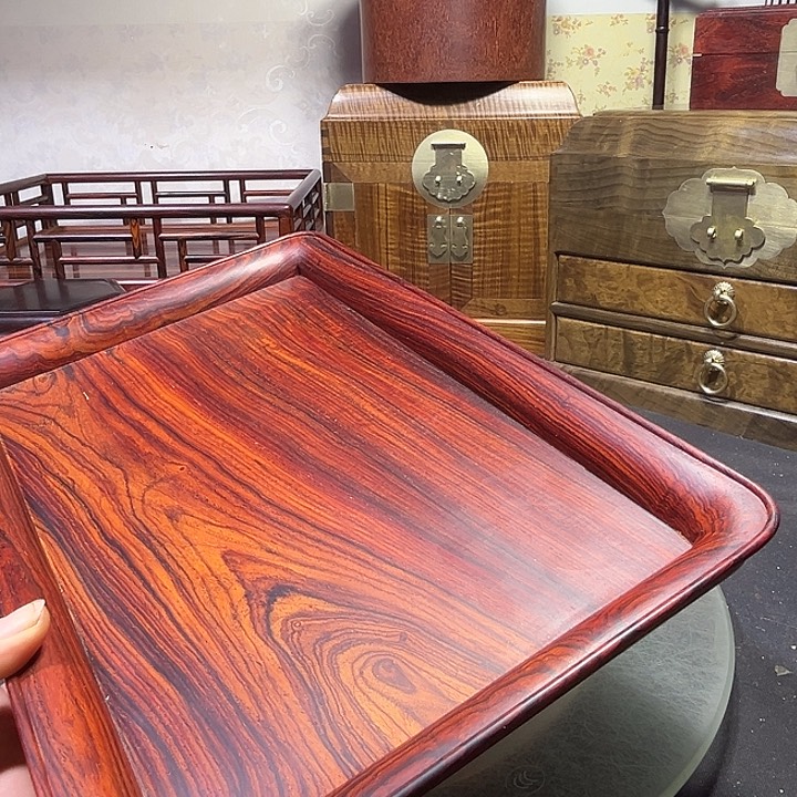 微凹黄檀（南美大红酸枝）