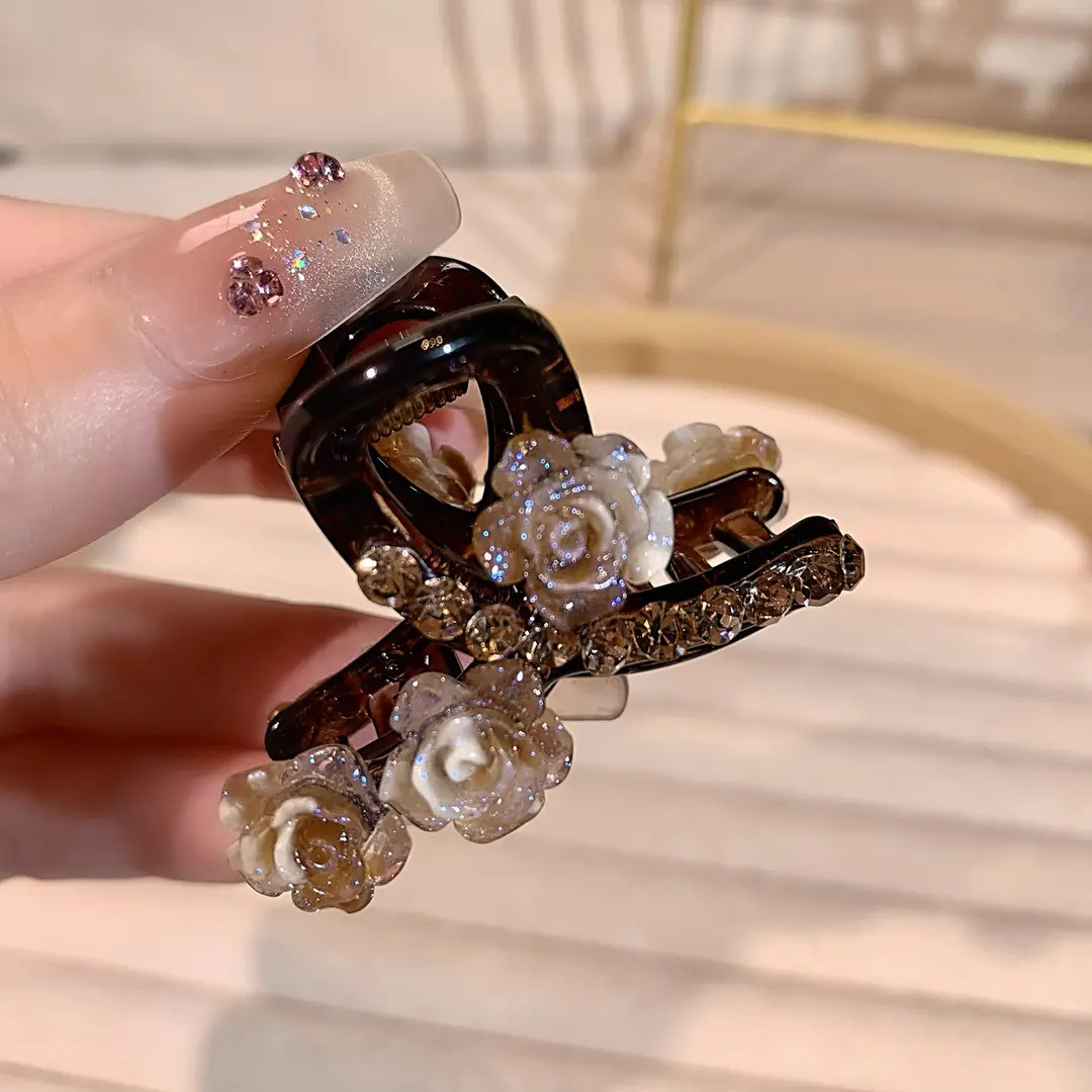 4.5公分小抓夹百搭轻奢优雅小香风发夹头饰时尚发卡夹子法式网红商品图