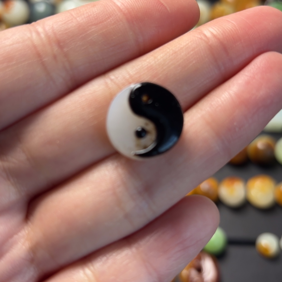 和田玉颈饰未镶嵌龙*