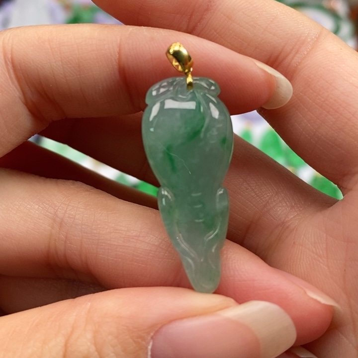 颈饰未镶嵌翡翠吊坠