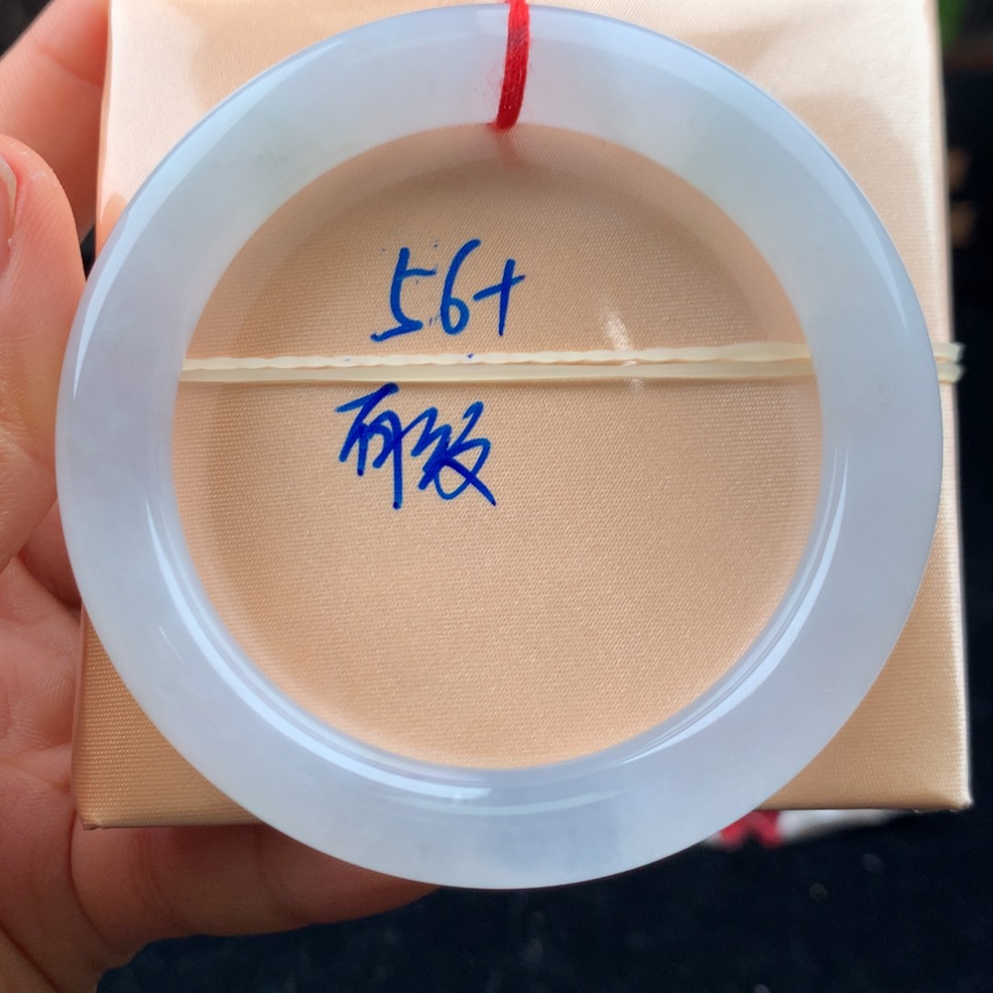 翡翠手镯未镶嵌手镯