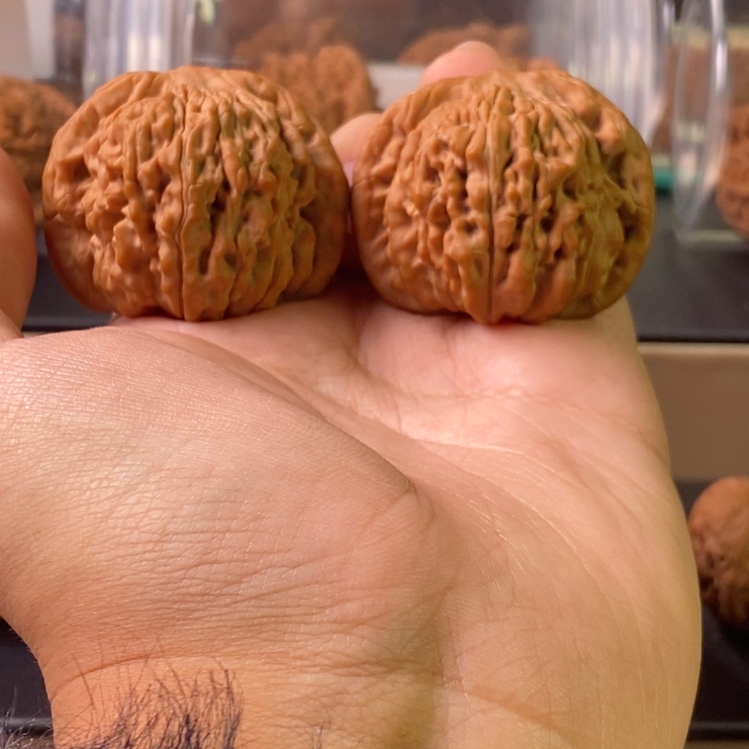 ****文玩核桃吊坠平谷楼42+