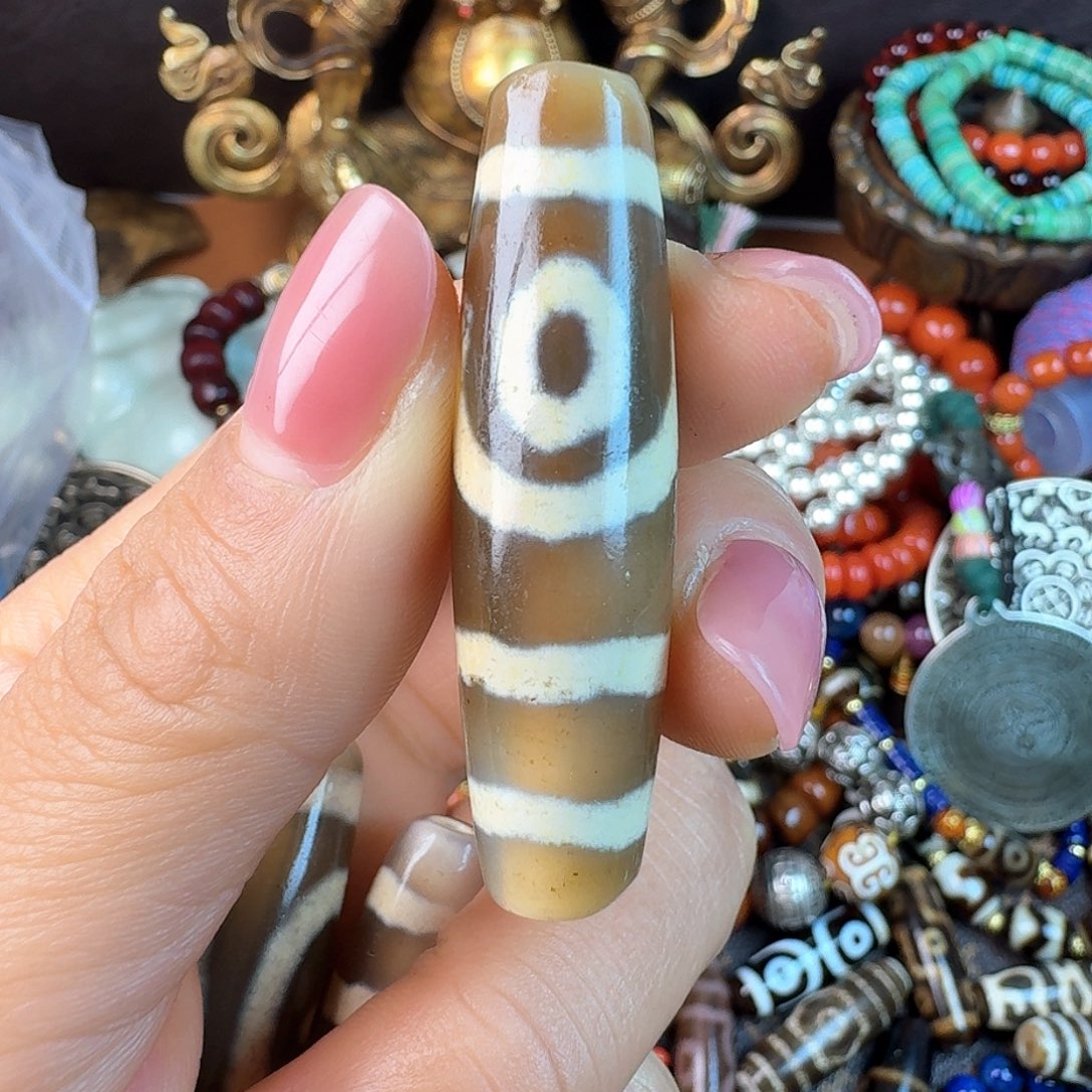 泥塑洪****吉独特设计完美珠子