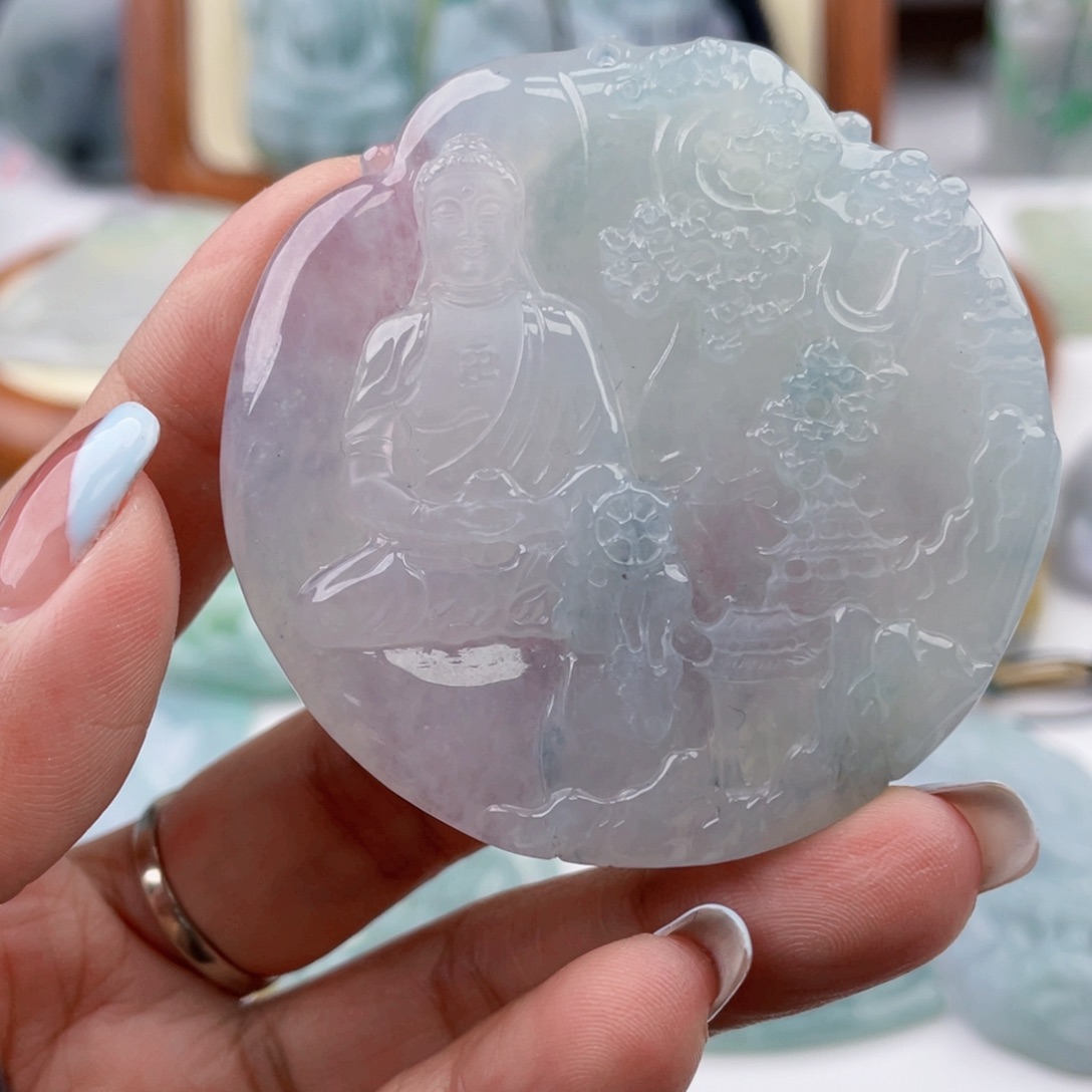 翡翠未镶嵌颈饰大日