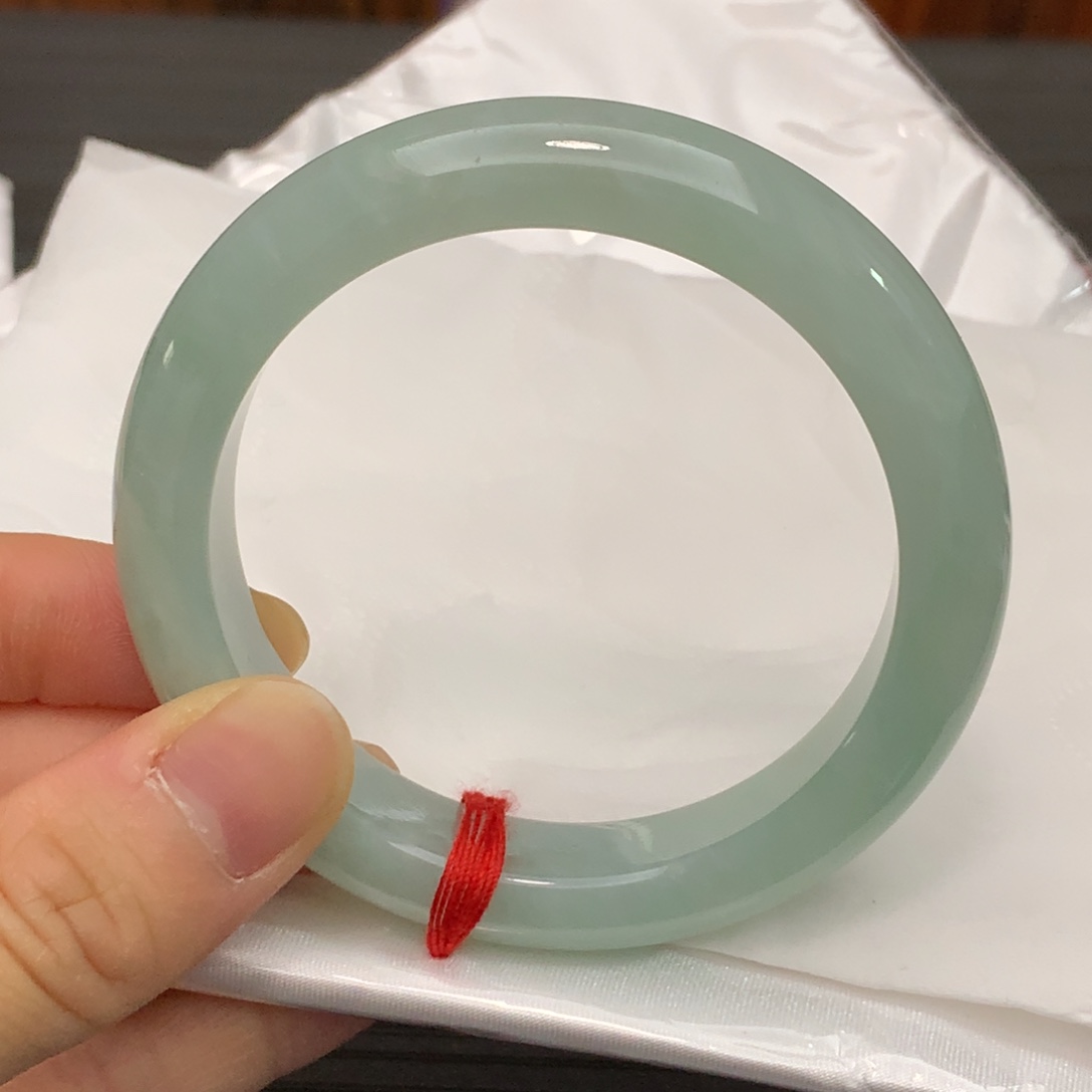 翡翠手镯未镶嵌翡翠手镯未镶嵌55圈口