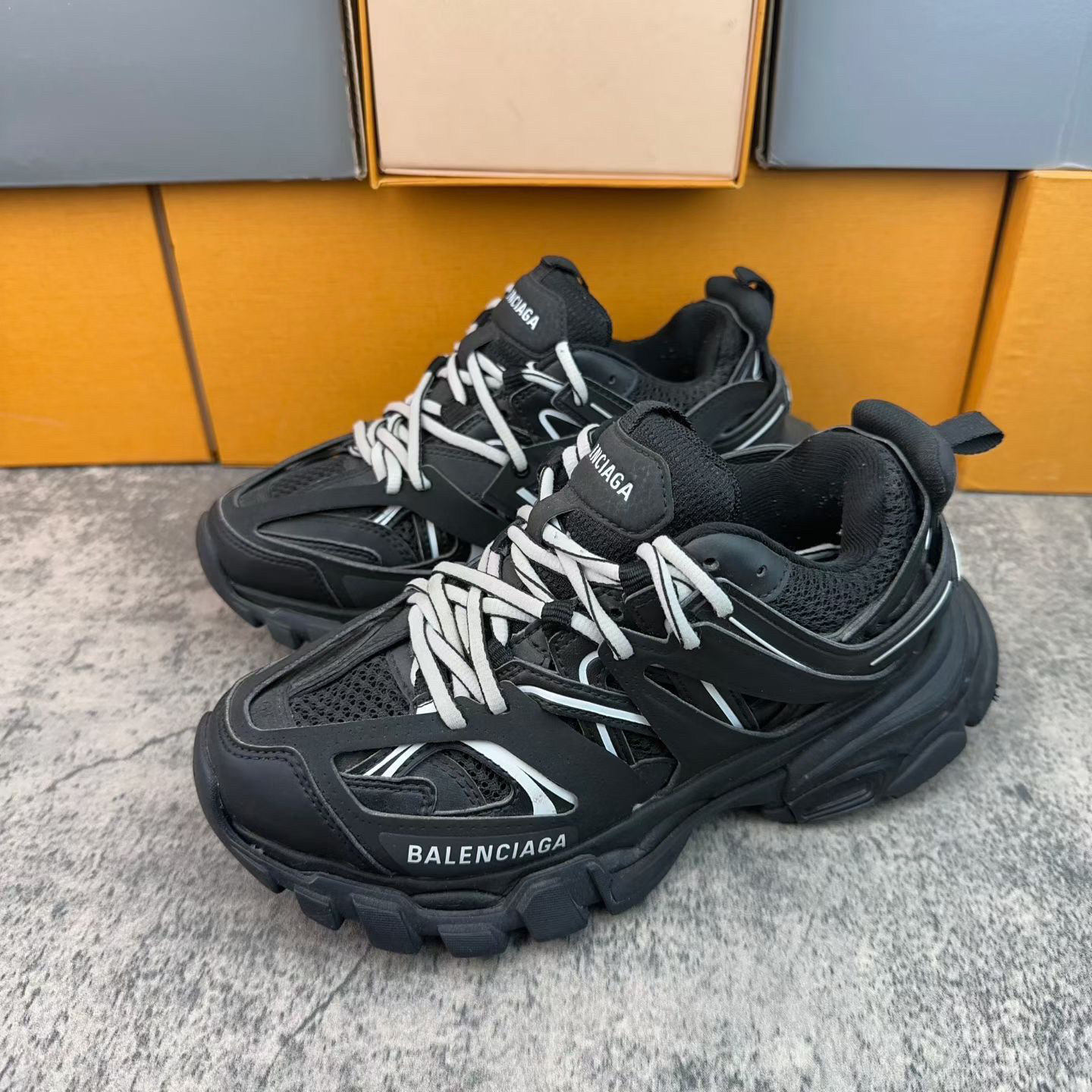 95新 Balenciaga/巴黎世家 老爹鞋 阳/35码/ track 黑武士