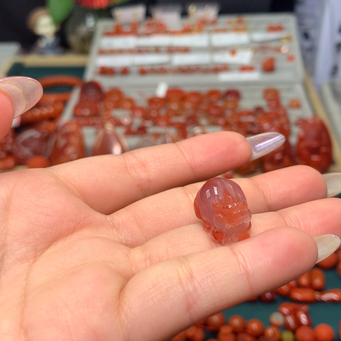 【闪购商品】南红玛瑙冰飘貔貅未镶嵌