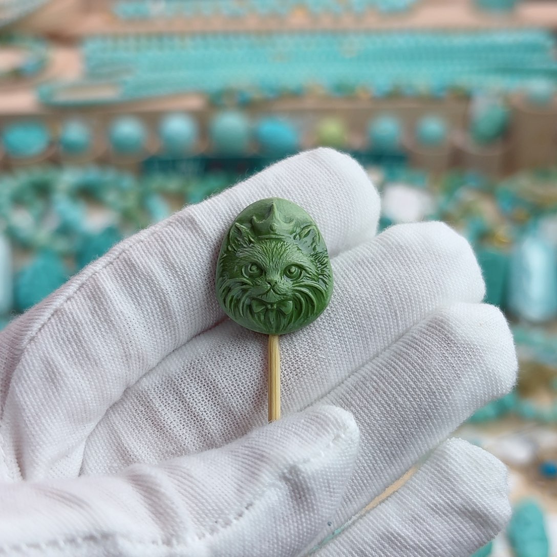 绿松石未镶嵌珠宝奇石