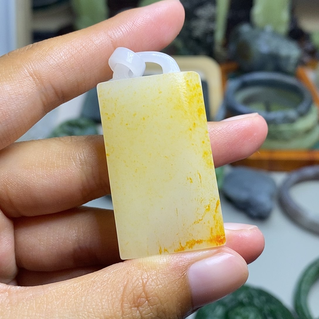 和田玉未镶嵌颈饰白*?