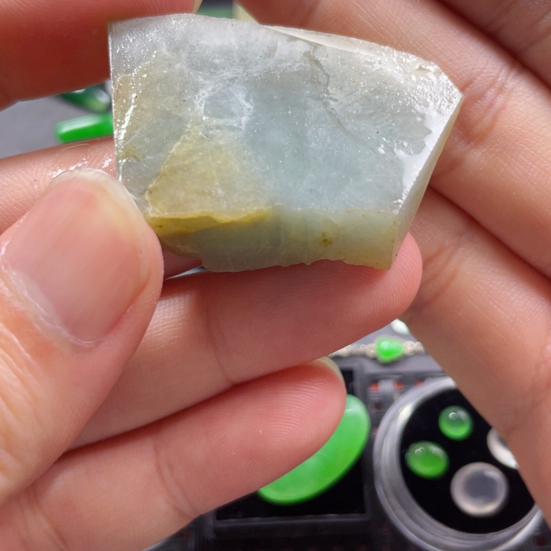 翡翠挂件未镶嵌听***雨翡翠