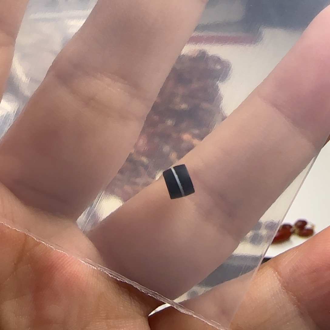 总***活玛瑙/玉髓合金珠宝奇石