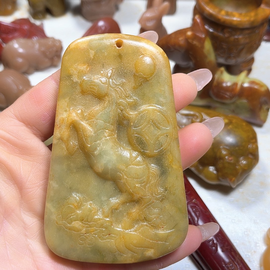 白玉菩提吊坠白玉菩提吊坠