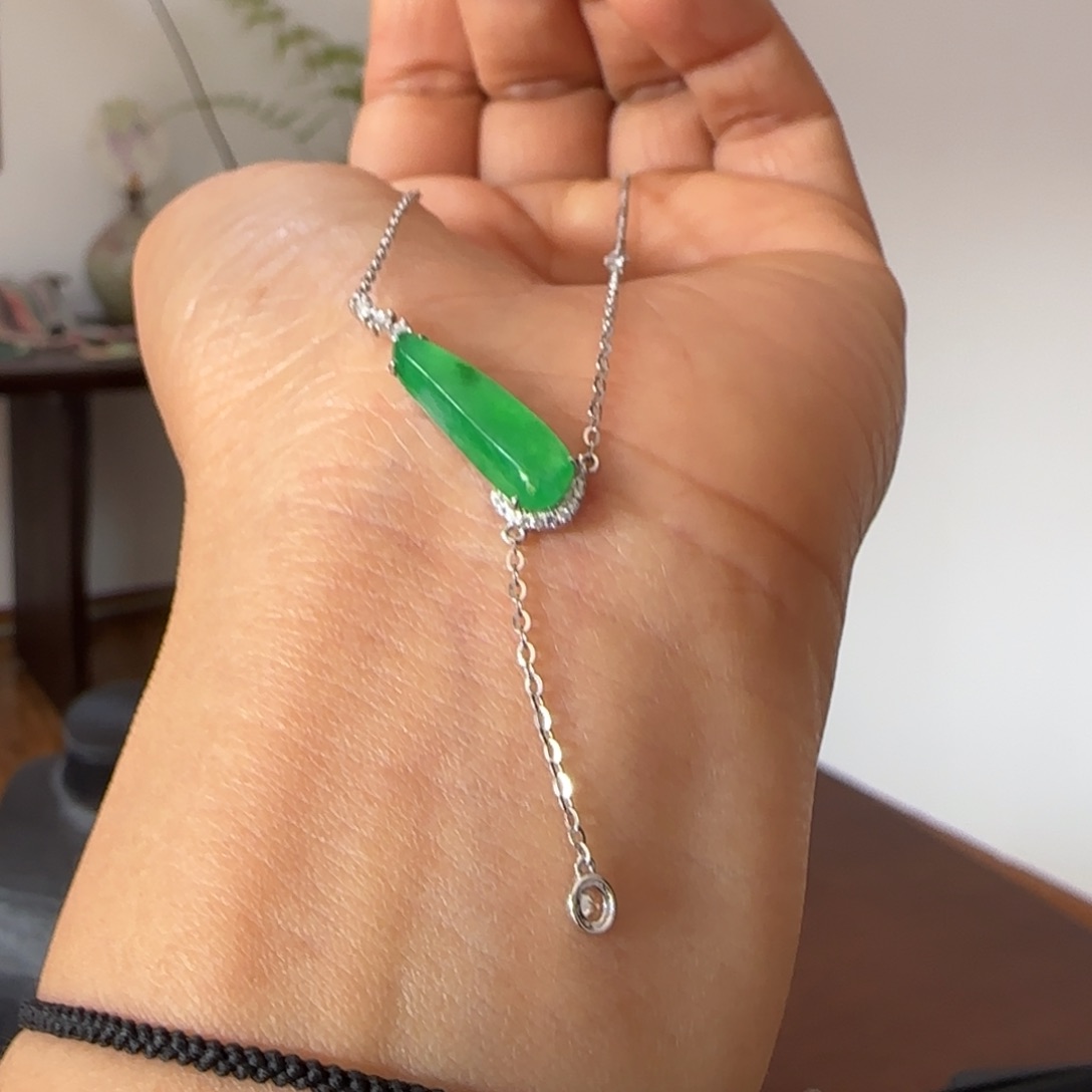 翡翠颈饰18K金镶嵌设计