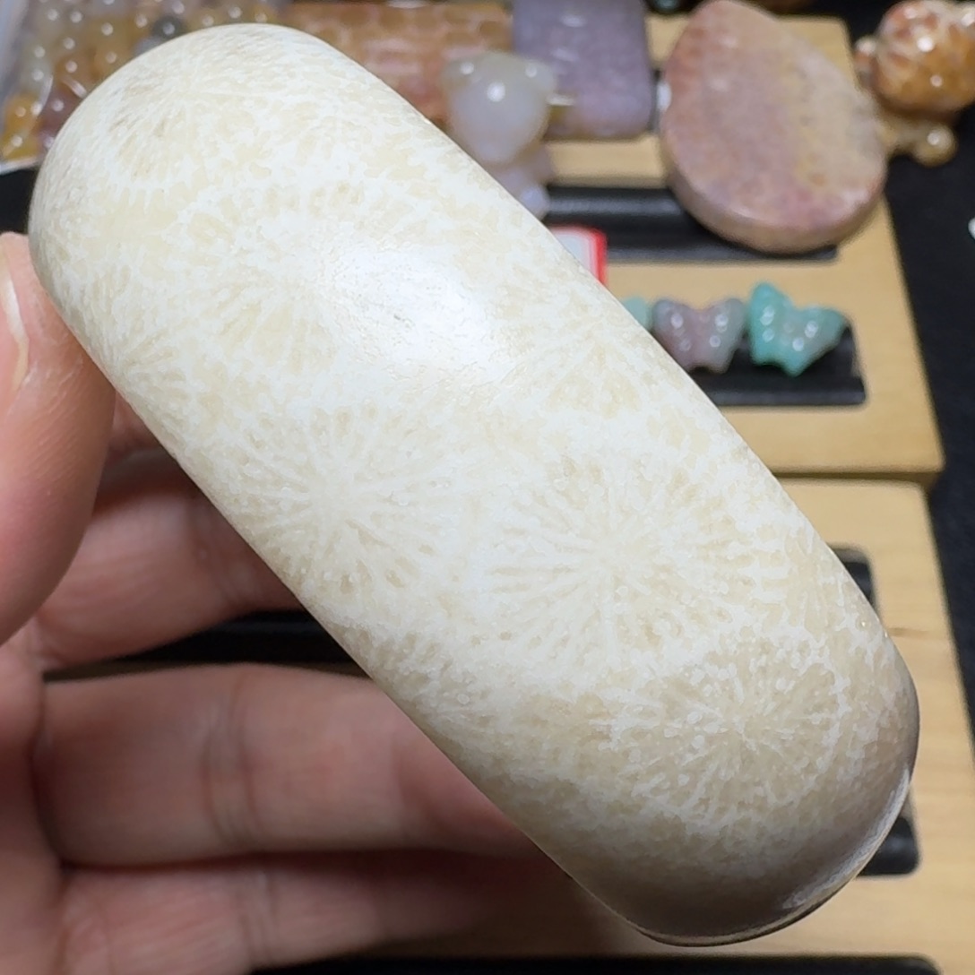 硅化玉纯天然色有机玉石未镶嵌62圈口