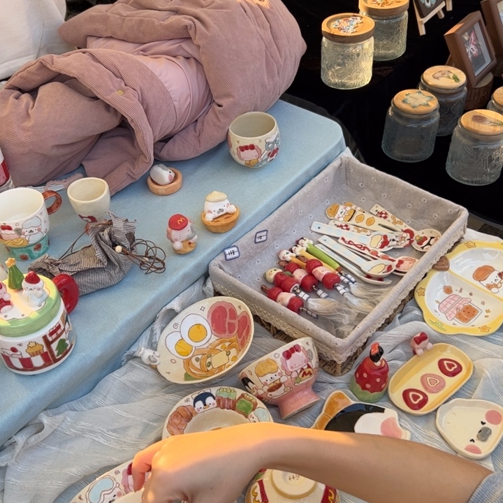 42。           陶瓷