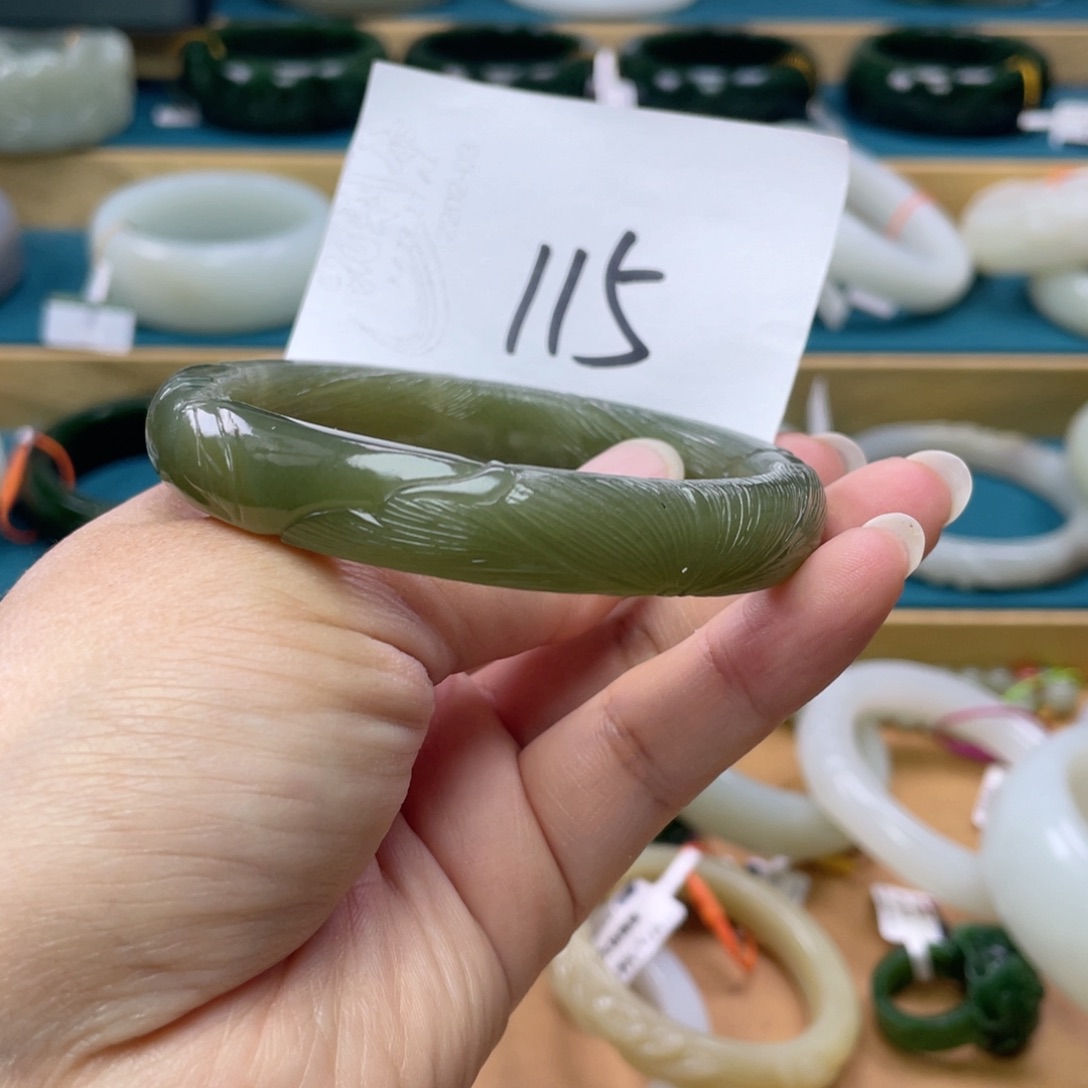 未镶嵌手镯和田玉圈口62
