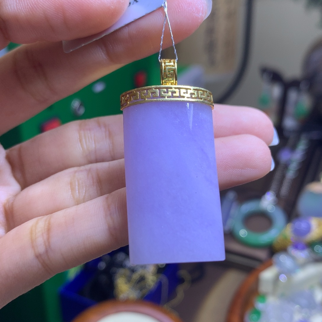 翡翠颈饰18K金镶嵌翡翠