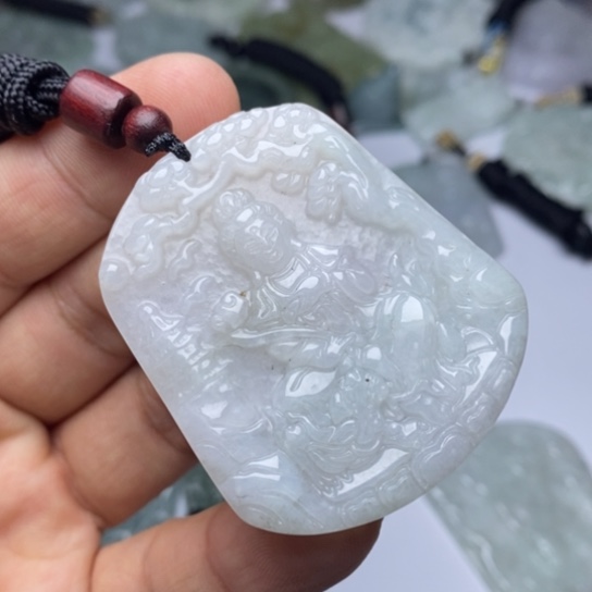 翡翠未镶嵌颈饰翡翠