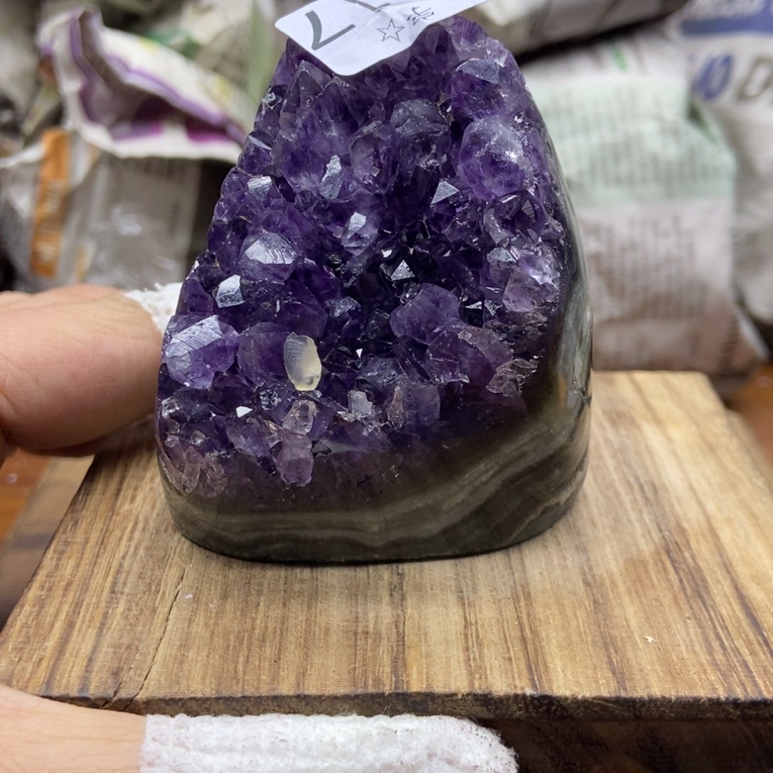 紫晶天然水晶摆件未镶嵌