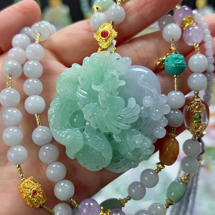 颈饰未镶嵌翡翠吊坠