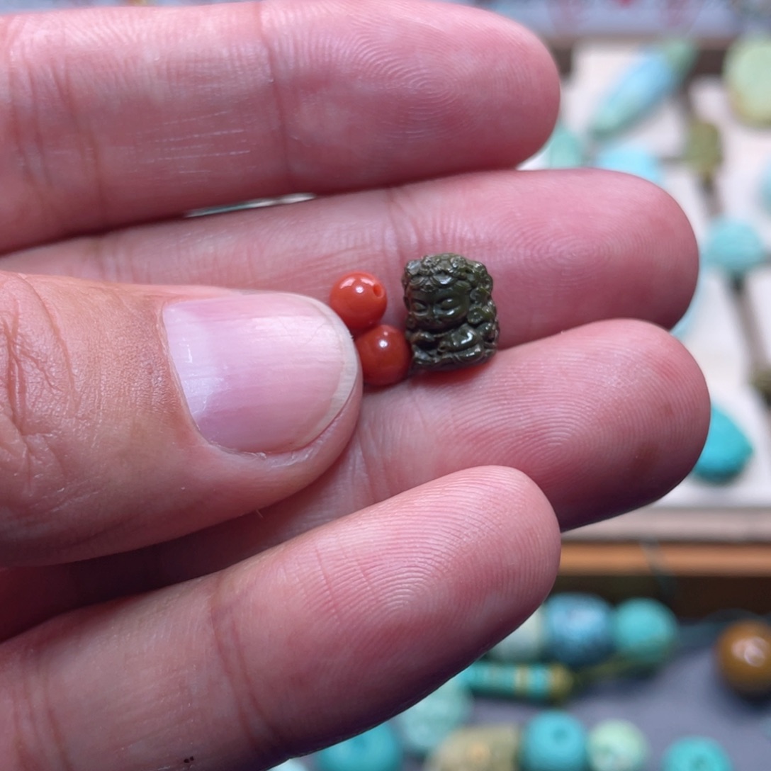 南红玛瑙配饰未镶嵌